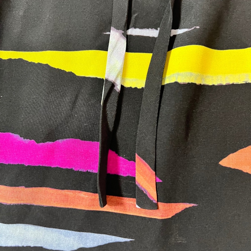 Tucker Silk Blouse M Black Multicolor Abstract Art to Wear Tie Neck - Picture 14 of 16